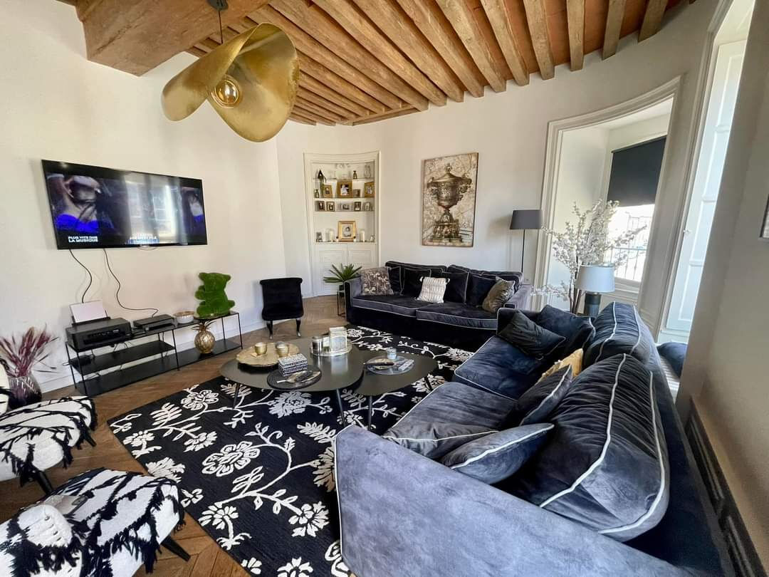 Photo 2 — VALERIE VINEL IMMOBILIER