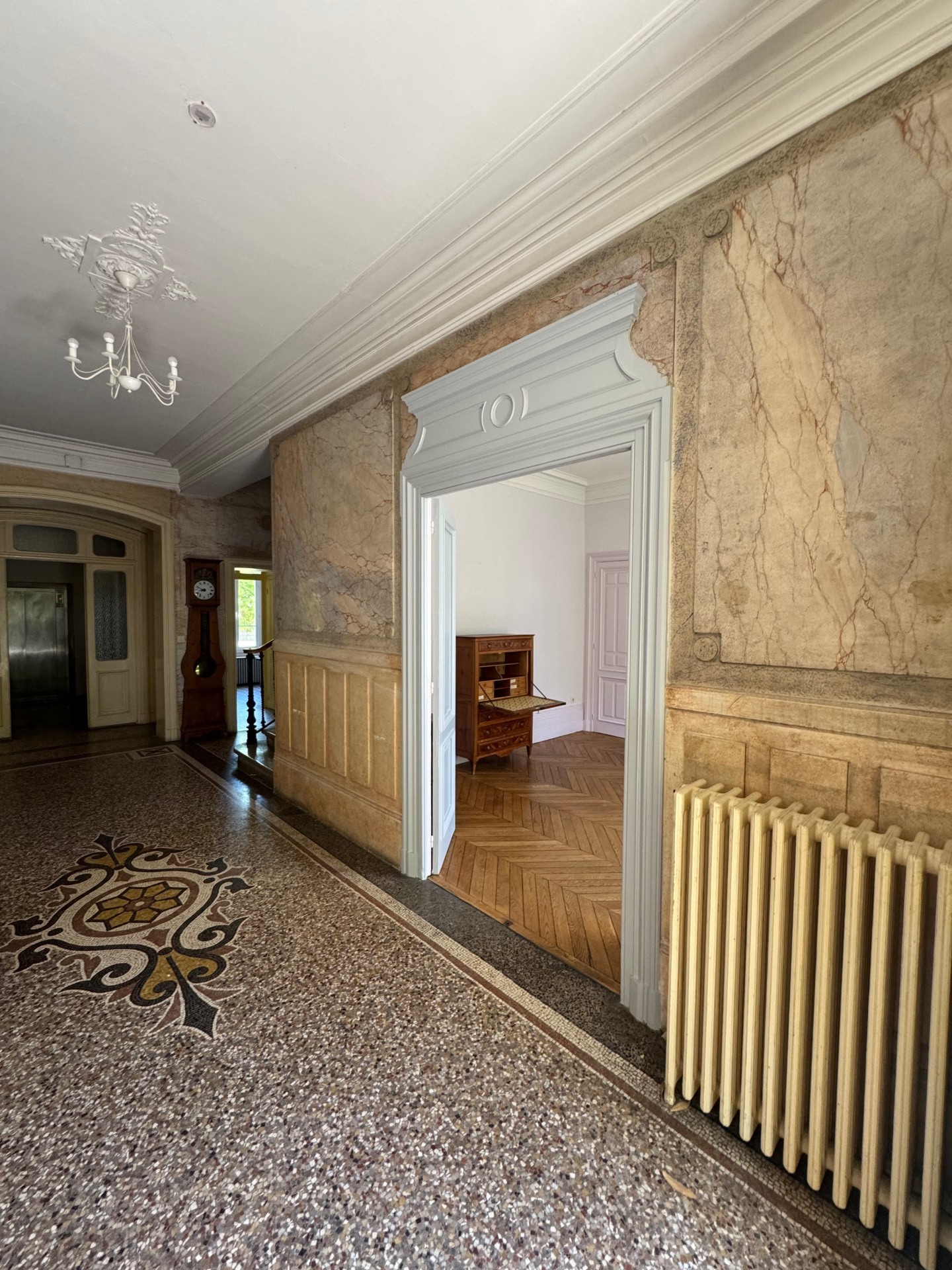 Photo 2 — NEYRAUD IMMOBILIER