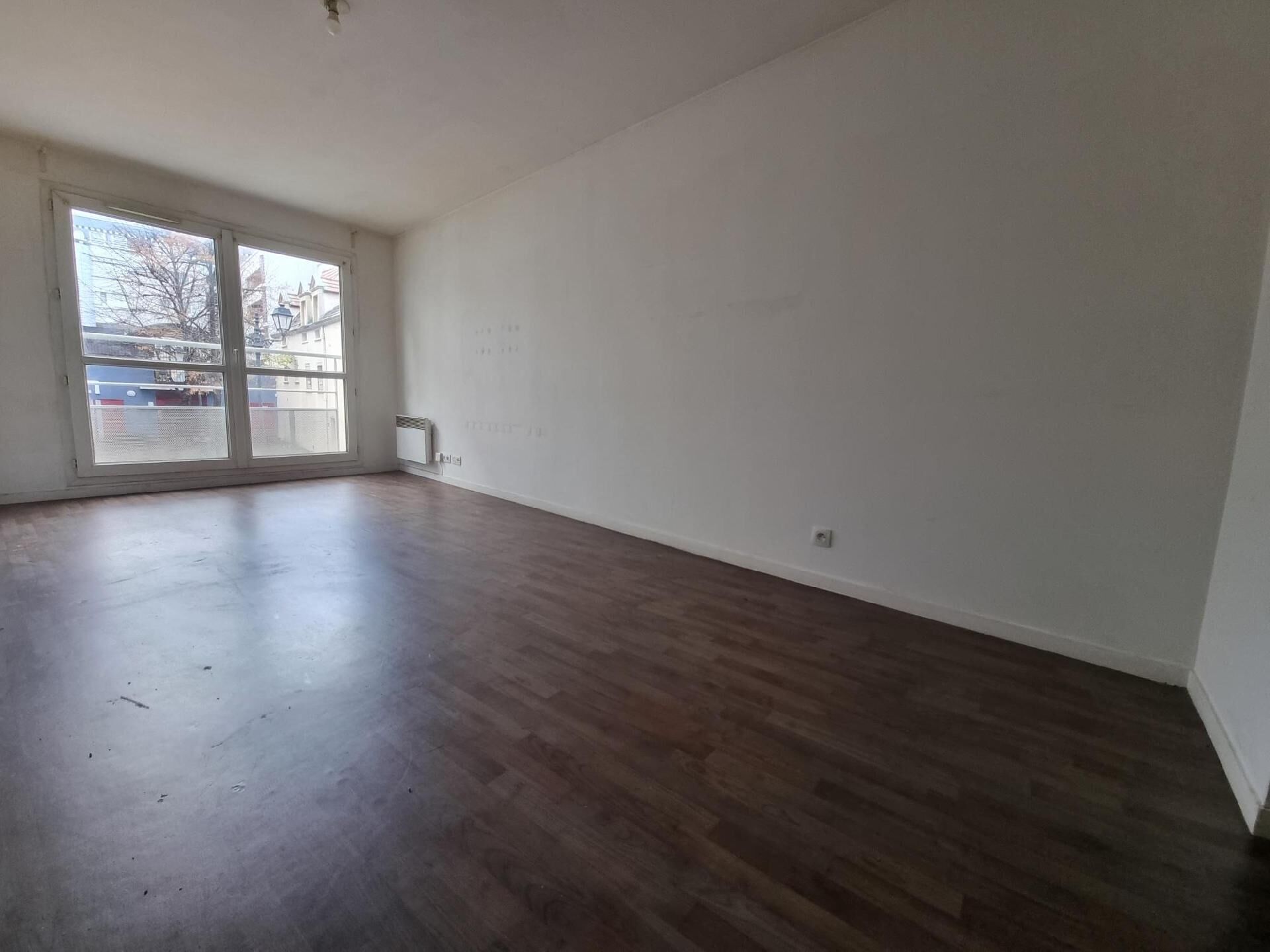 Photo 2 — LOUZI IMMOBILIER