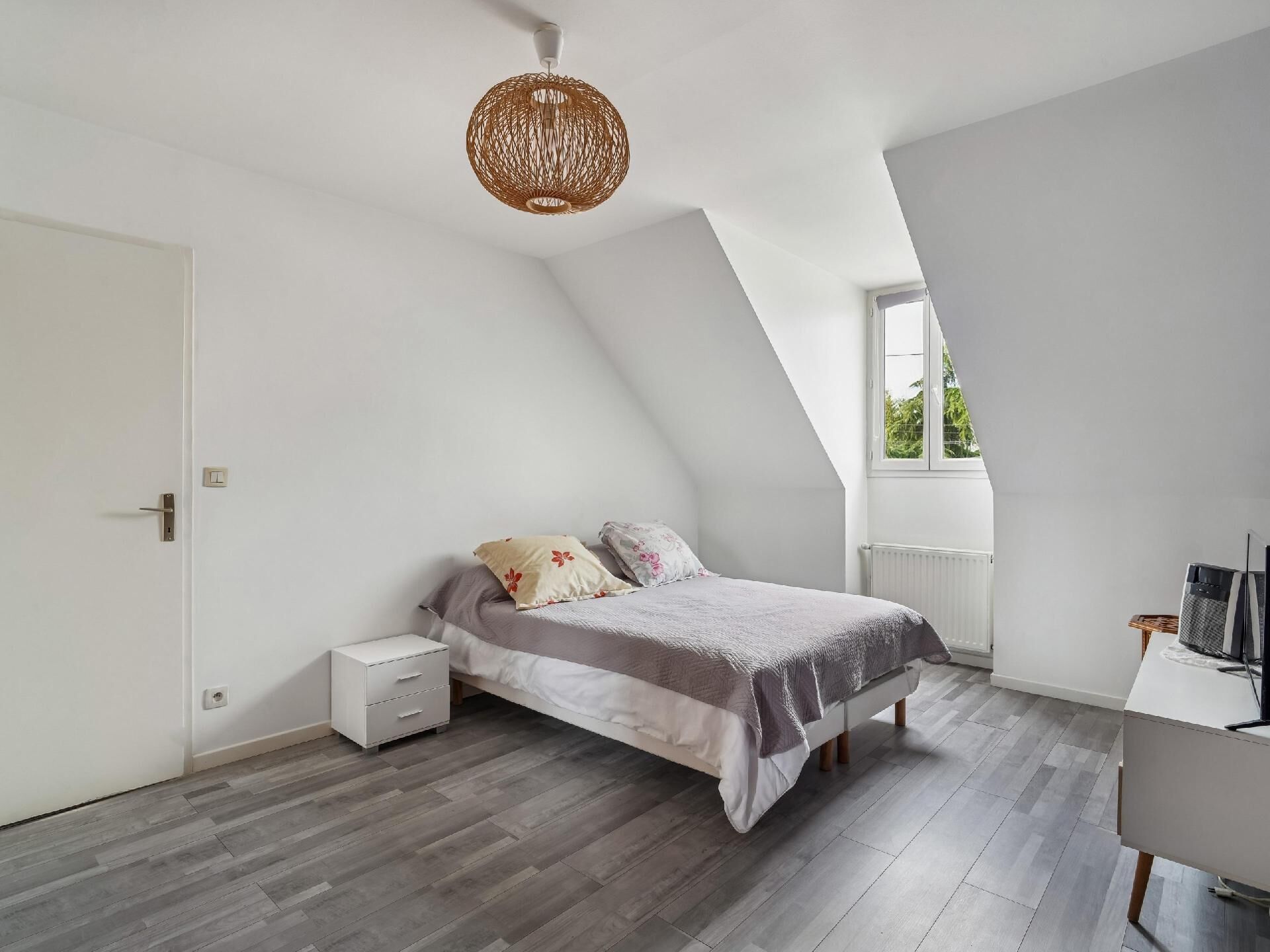 Photo 12 — LOUZI IMMOBILIER