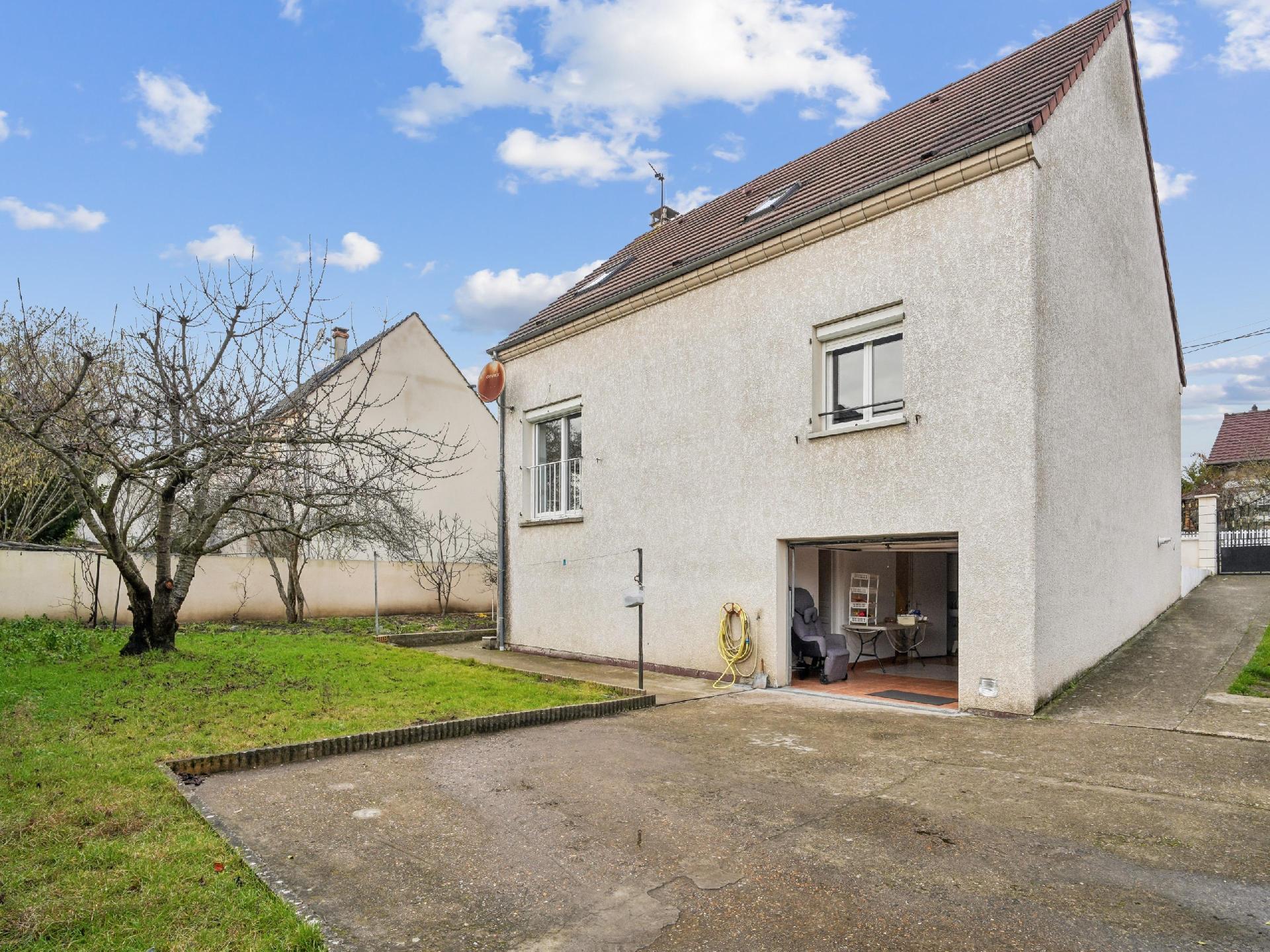Photo 19 — LOUZI IMMOBILIER
