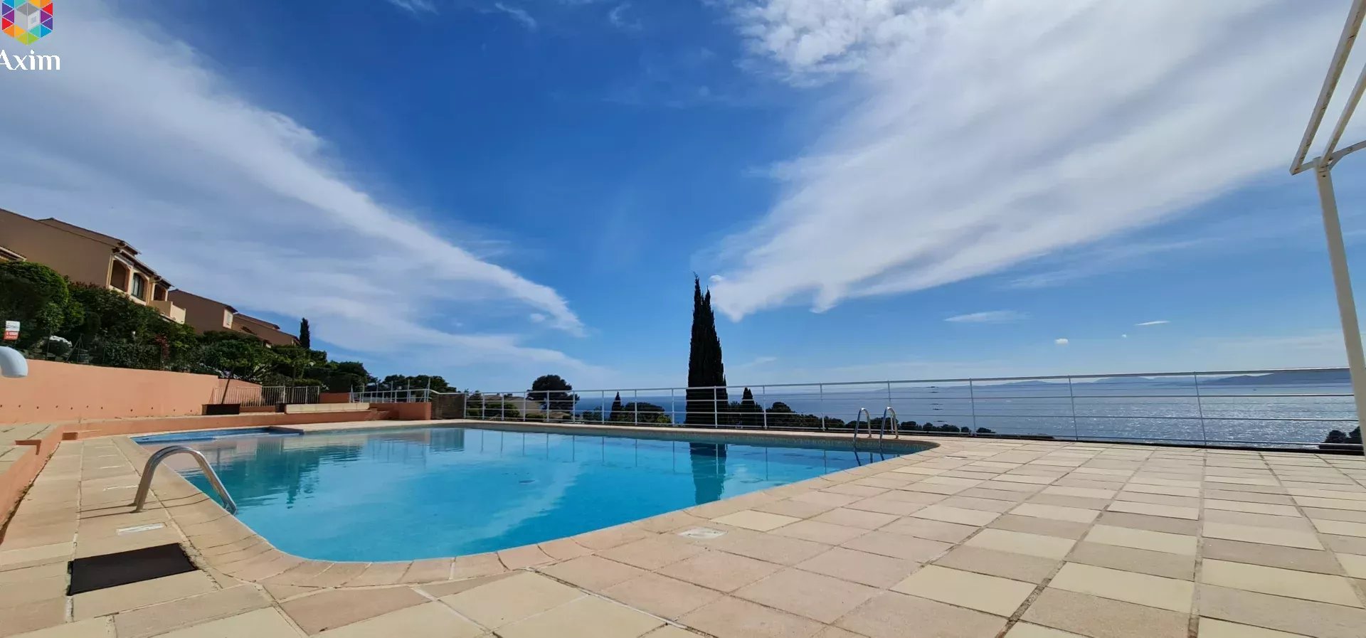 Photo 2 — Axim Mediterranee
