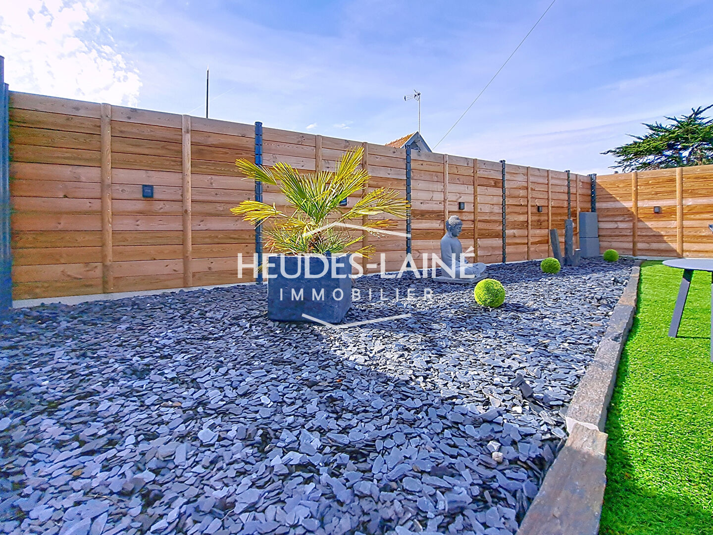 Photo 8 — HEUDES LAINE