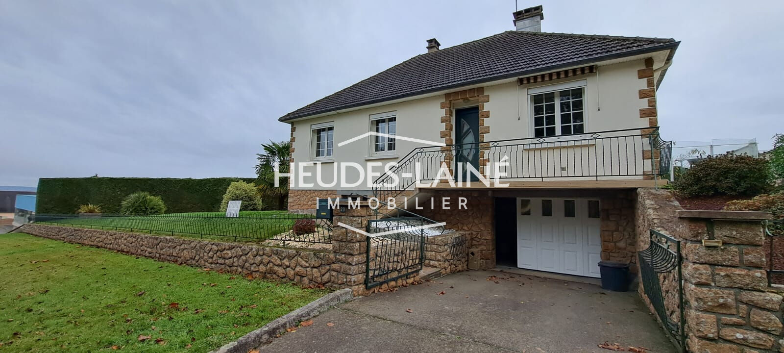 Photo 8 — HEUDES LAINE