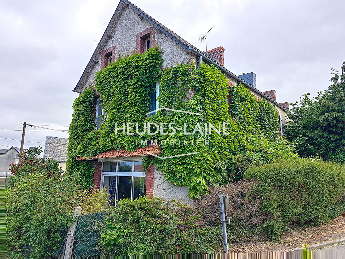Photo 10 — HEUDES LAINE