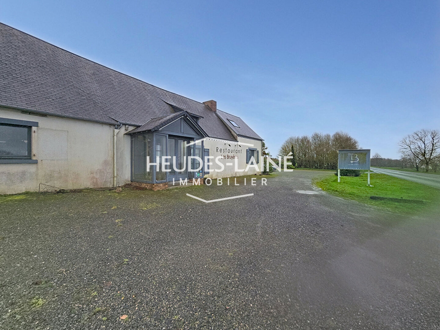 Photo 2 — HEUDES LAINE