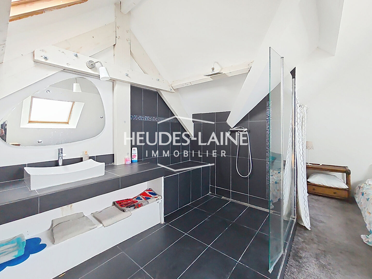 Photo 11 — HEUDES LAINE