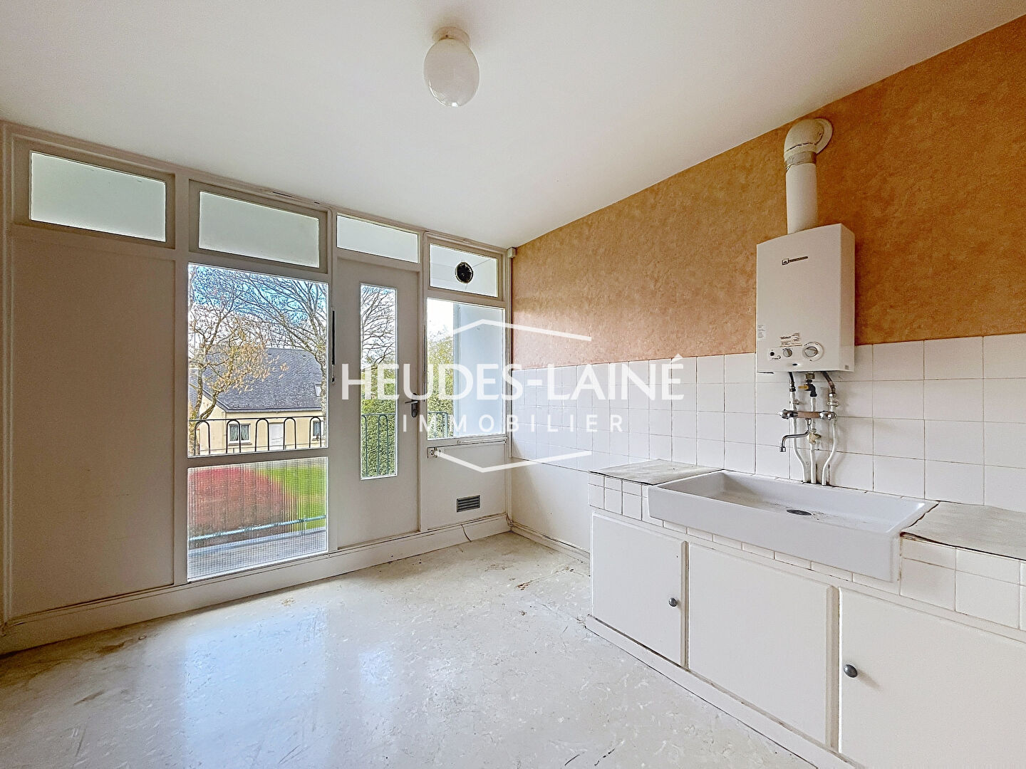 Photo 3 — HEUDES LAINE