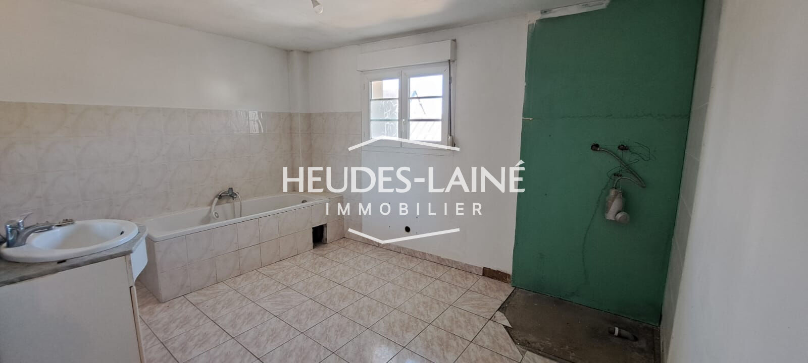 Photo 9 — HEUDES LAINE