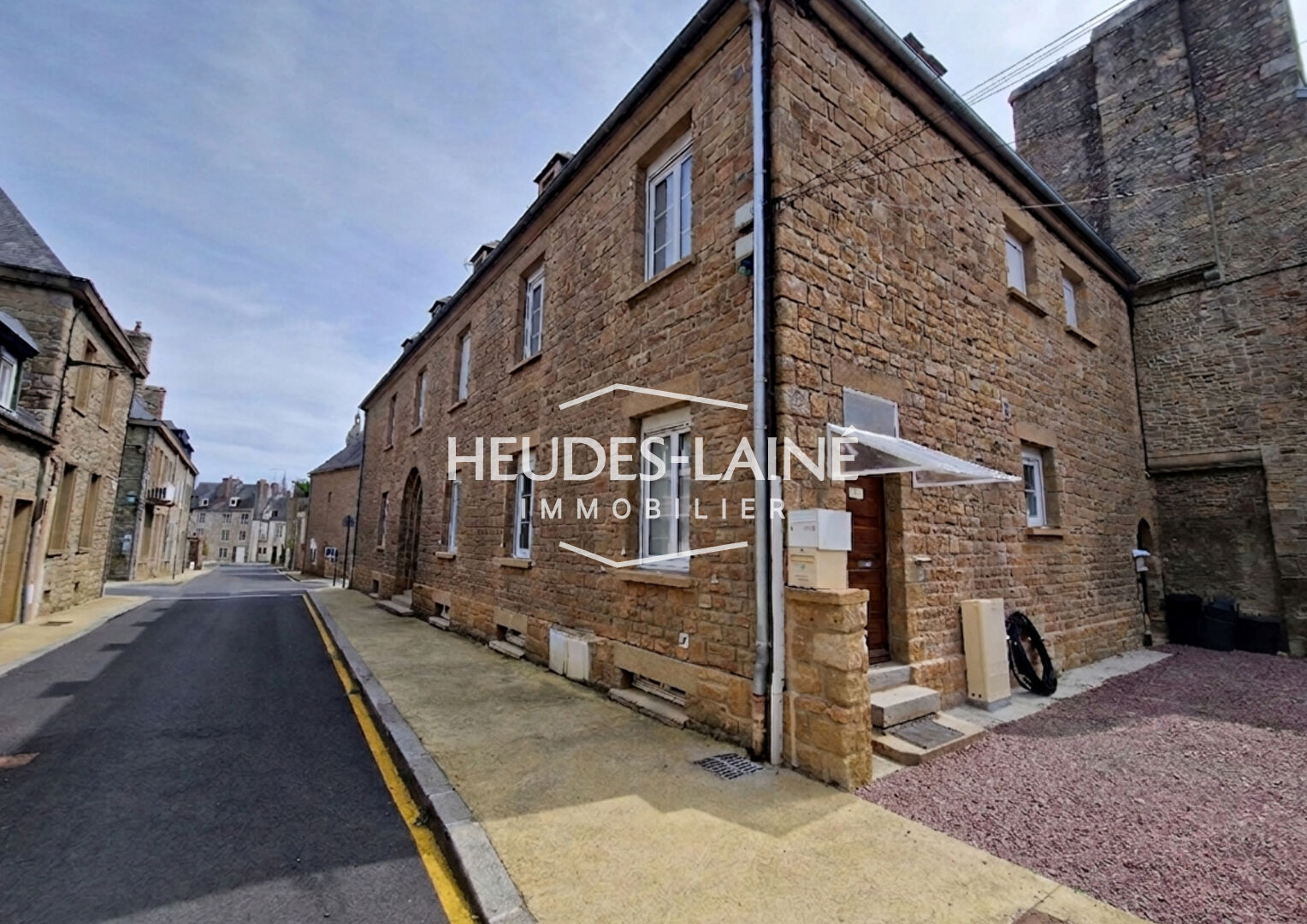 Photo 12 — HEUDES LAINE