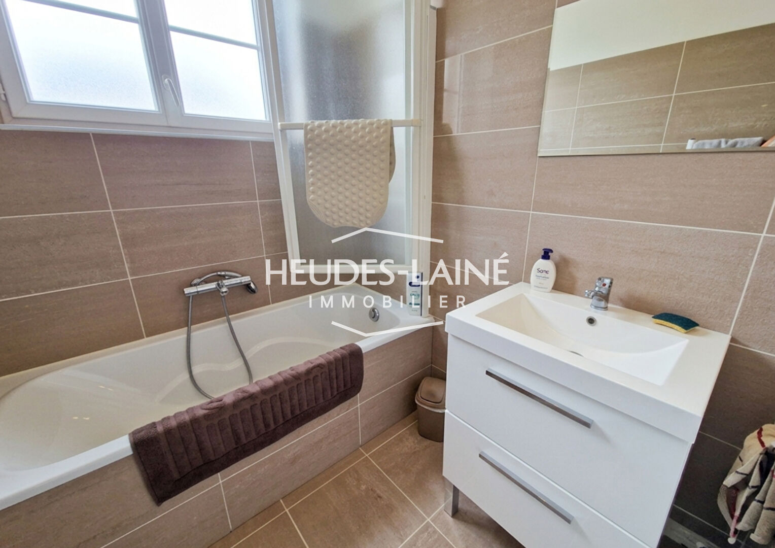 Photo 10 — HEUDES LAINE
