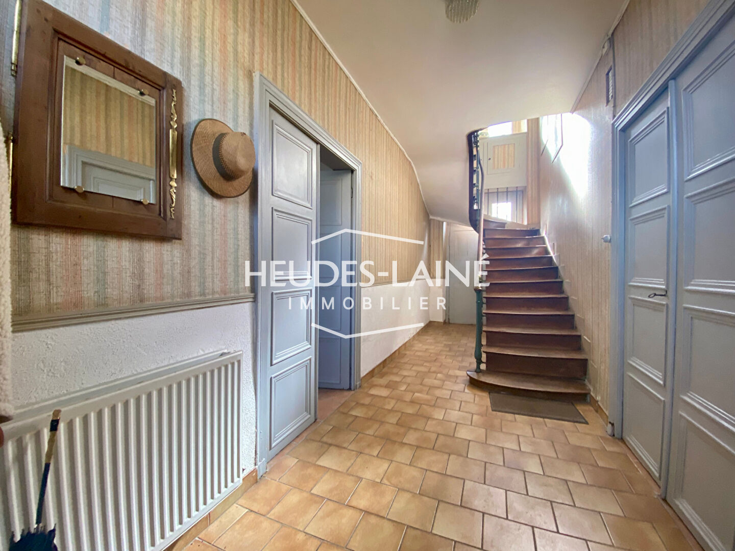 Photo 4 — HEUDES LAINE