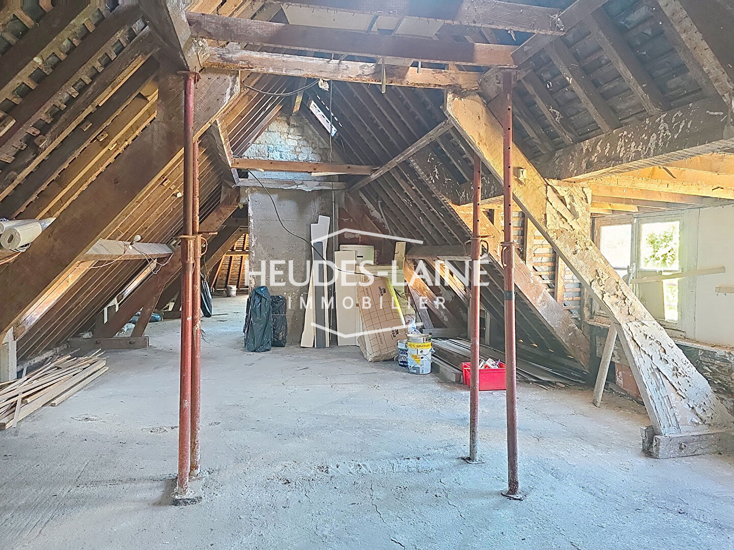 Photo 2 — HEUDES LAINE