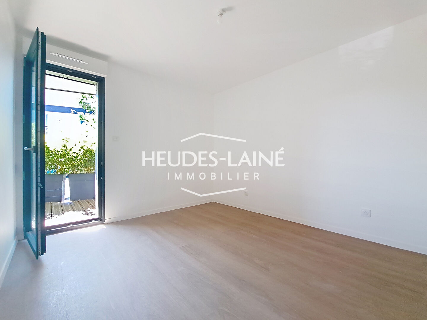 Photo 7 — HEUDES LAINE