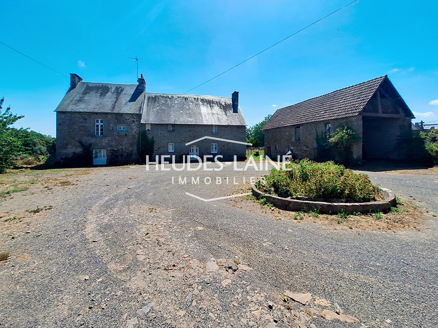 Photo 2 — HEUDES LAINE