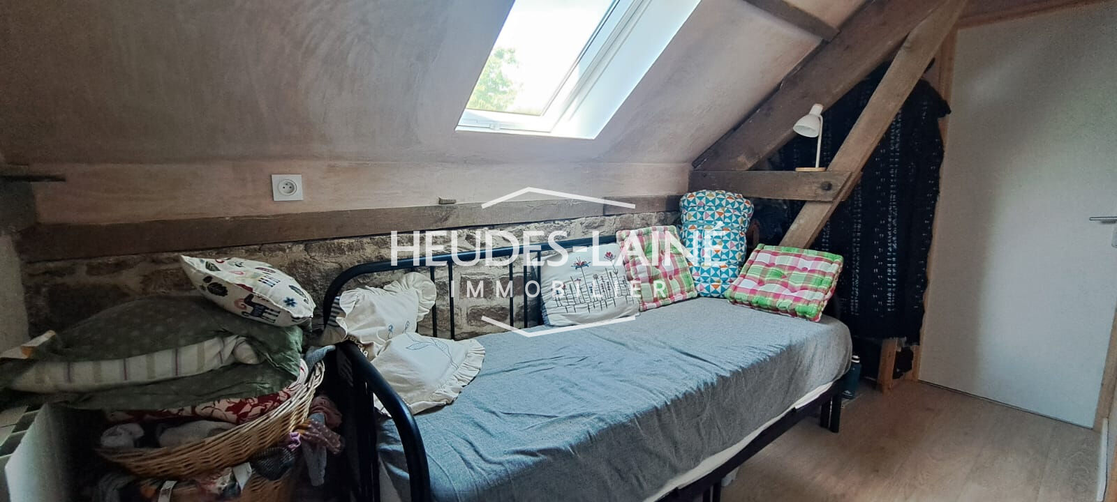 Photo 8 — HEUDES LAINE