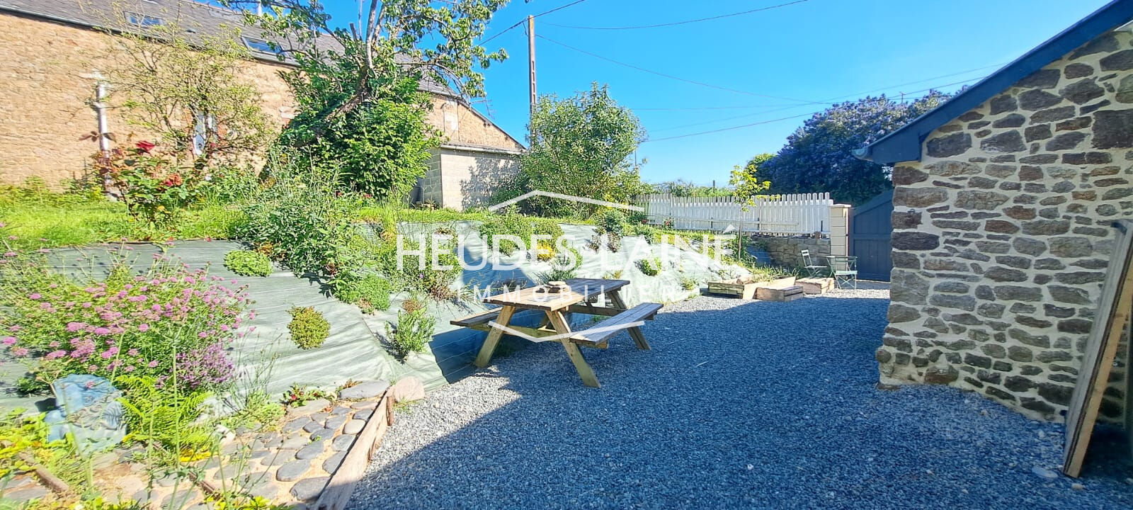 Photo 3 — HEUDES LAINE