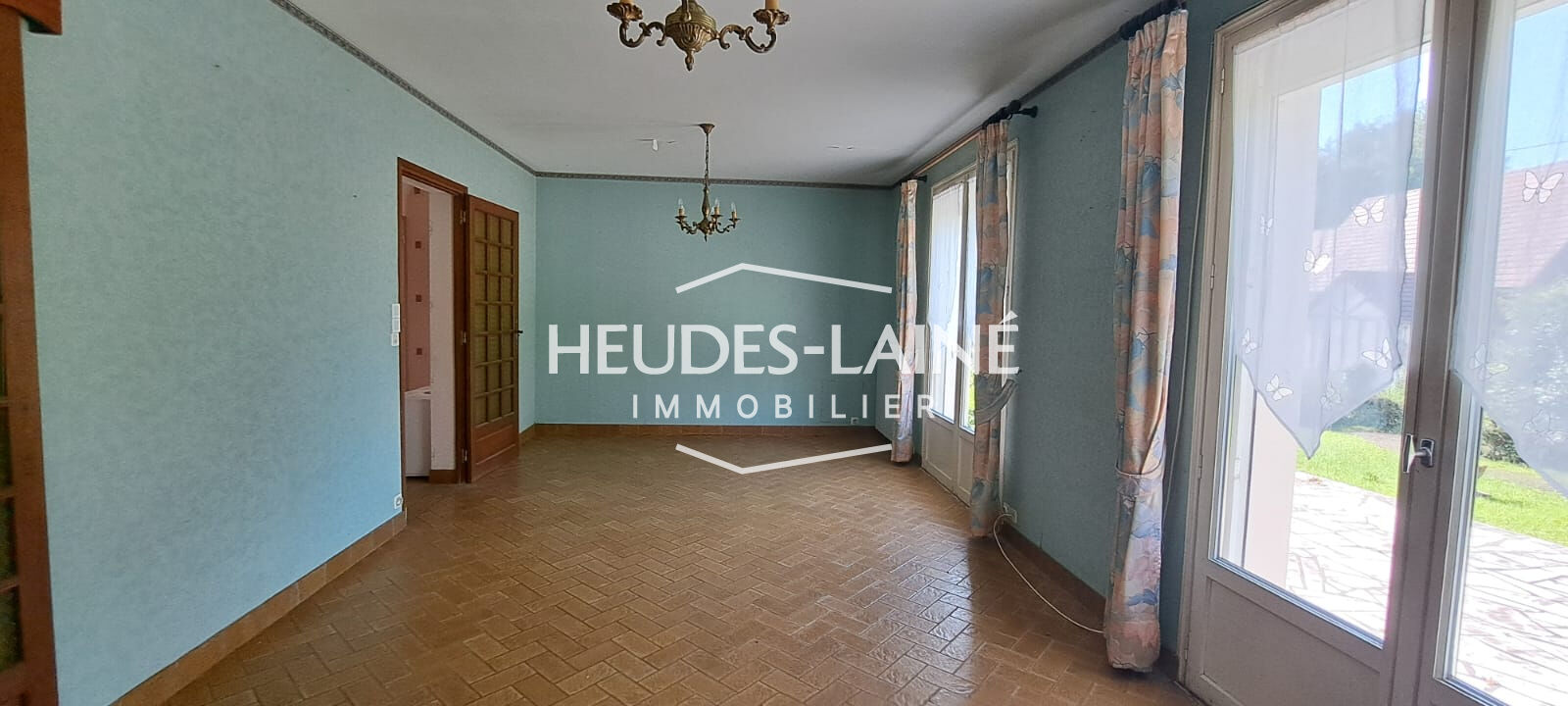 Photo 2 — HEUDES LAINE
