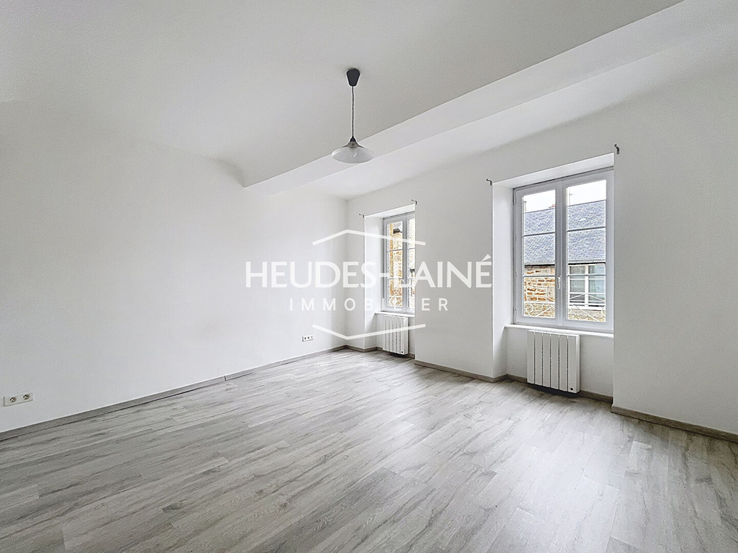 Photo 3 — HEUDES LAINE