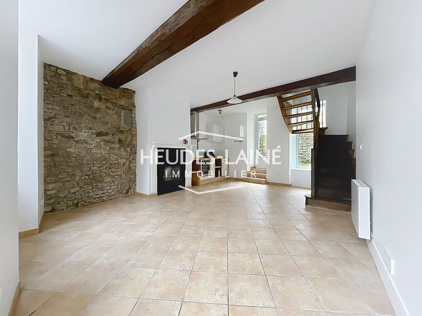 Photo 2 — HEUDES LAINE