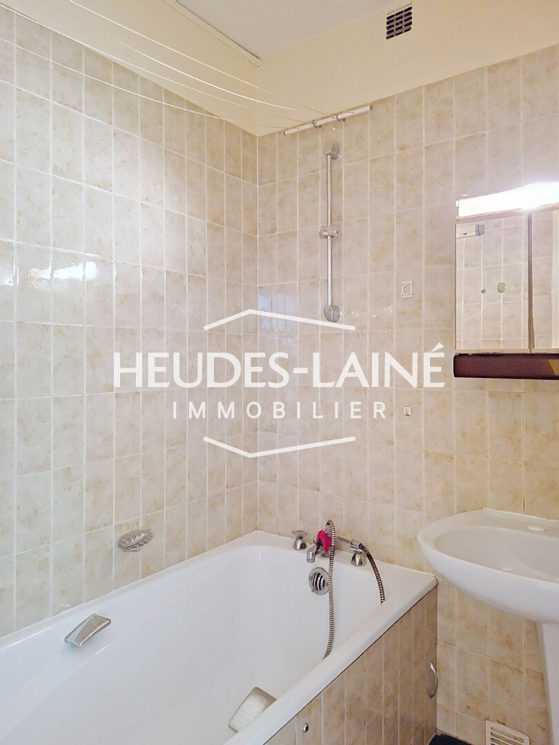 Photo 8 — HEUDES LAINE