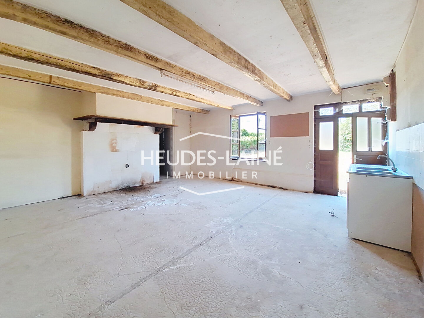 Photo 2 — HEUDES LAINE