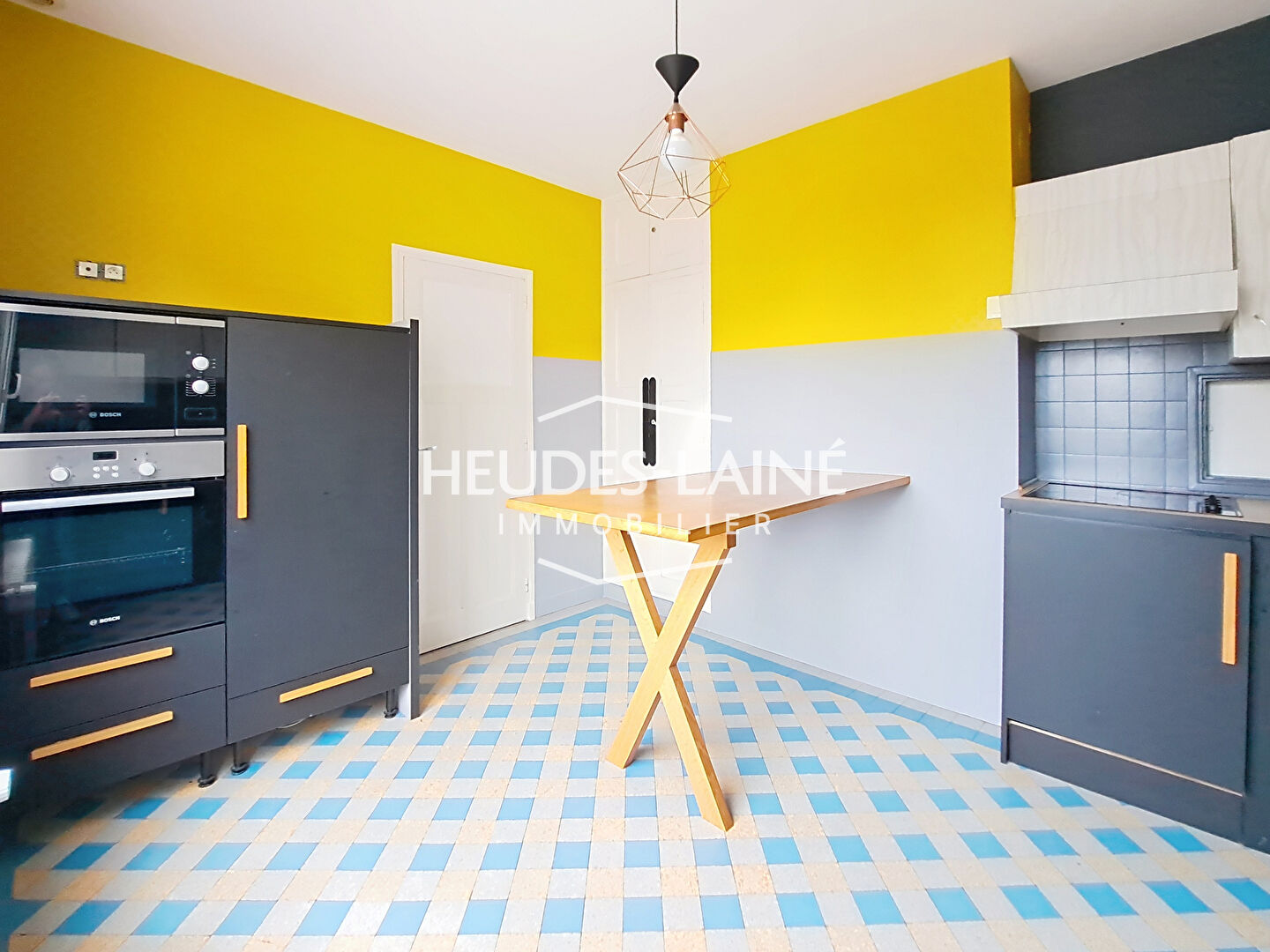 Photo 2 — HEUDES LAINE