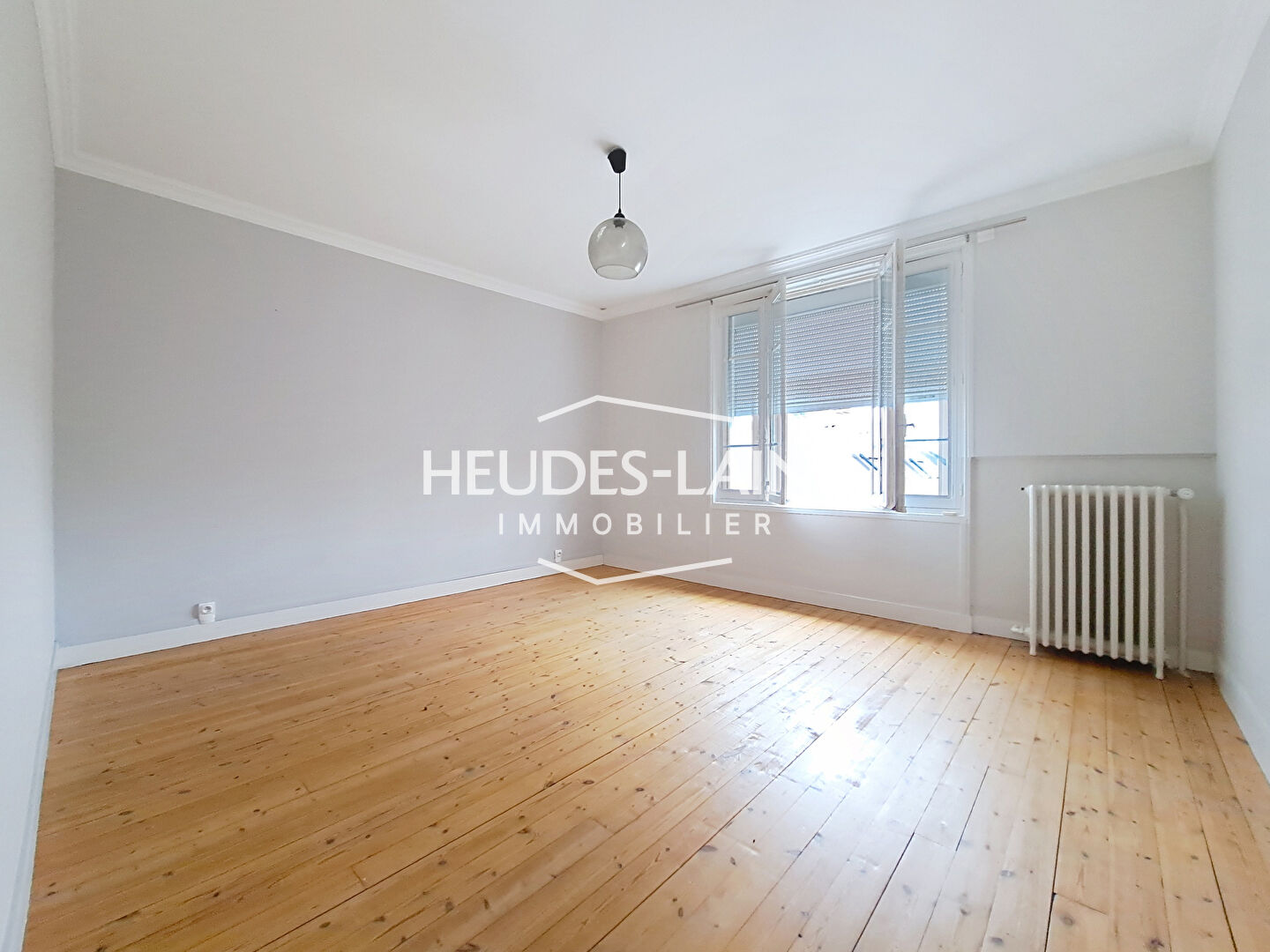 Photo 8 — HEUDES LAINE