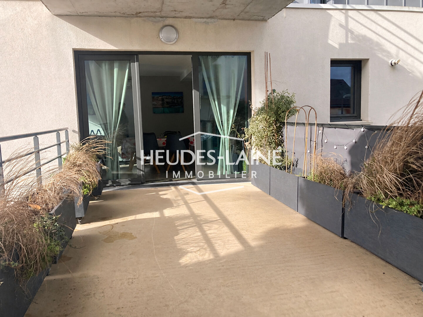 Photo 2 — HEUDES LAINE