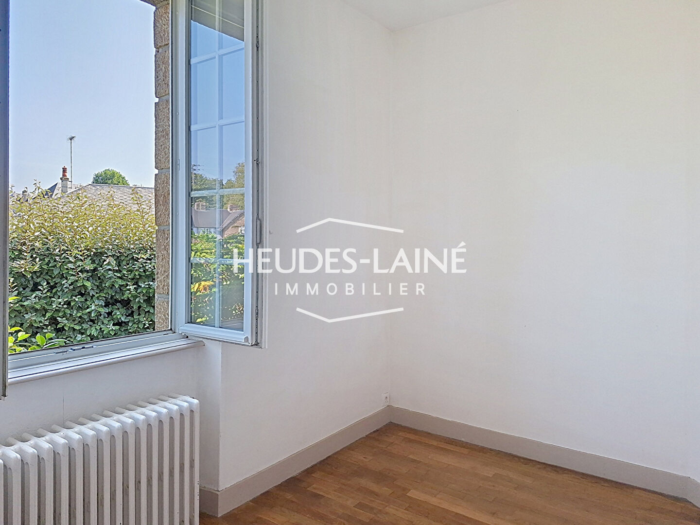 Photo 13 — HEUDES LAINE