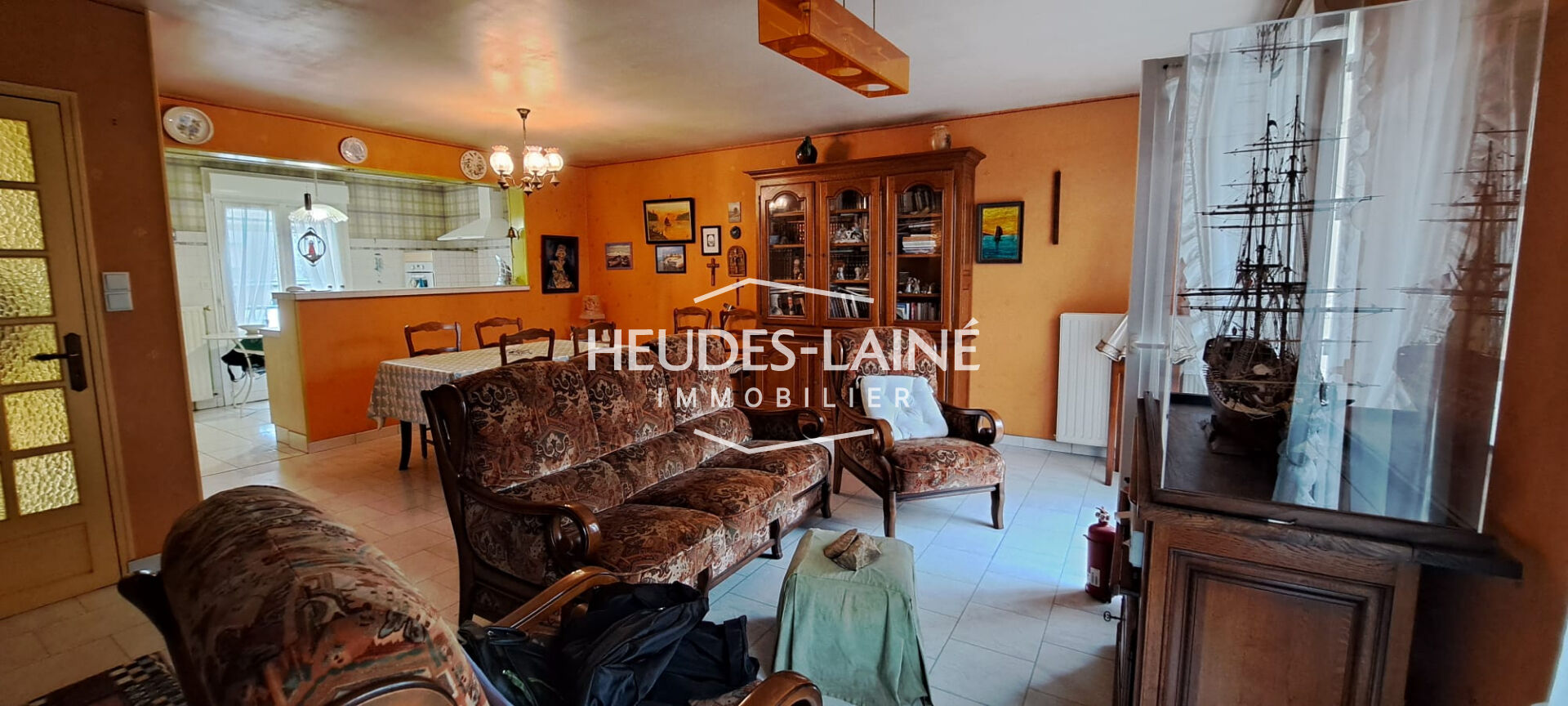 Photo 2 — HEUDES LAINE