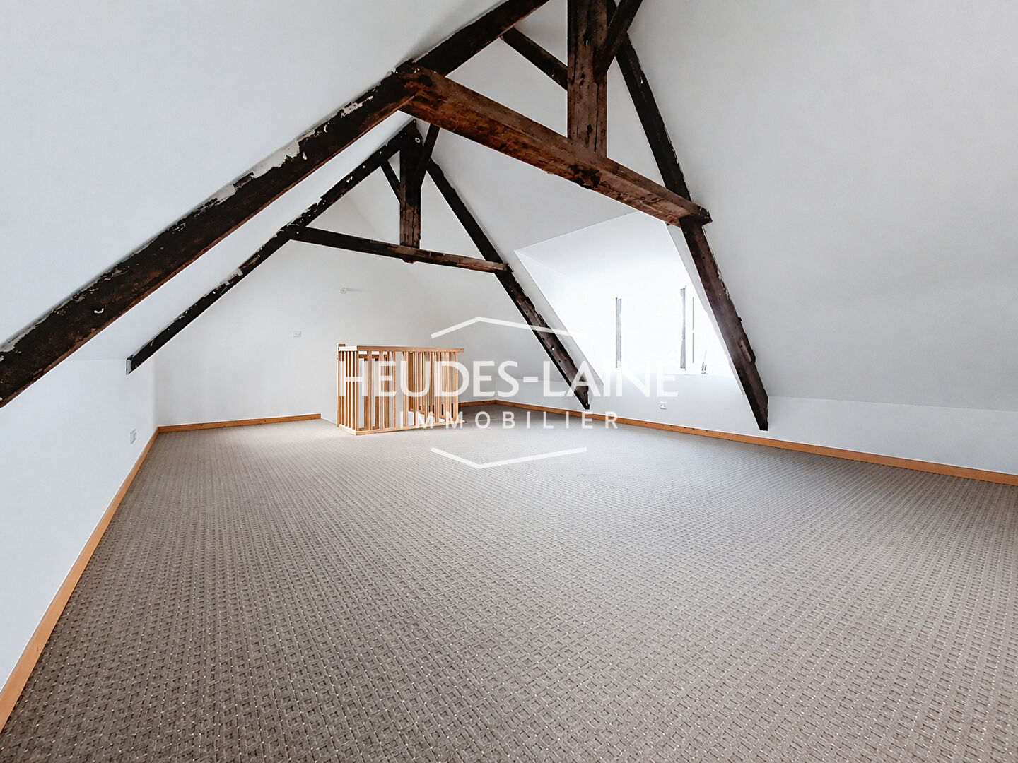 Photo 9 — HEUDES LAINE