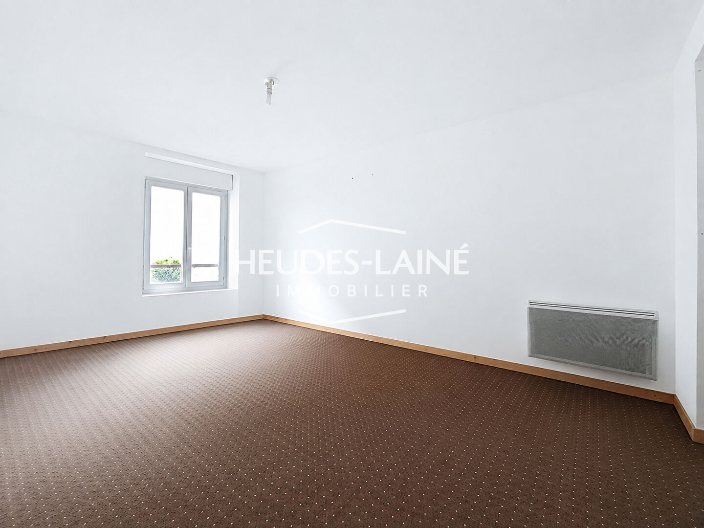 Photo 7 — HEUDES LAINE