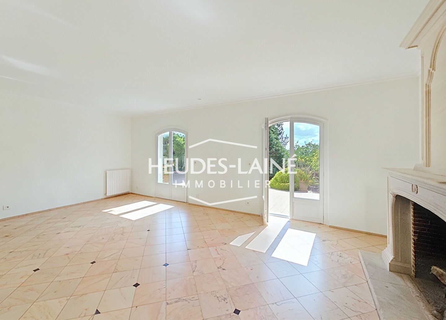 Photo 4 — HEUDES LAINE