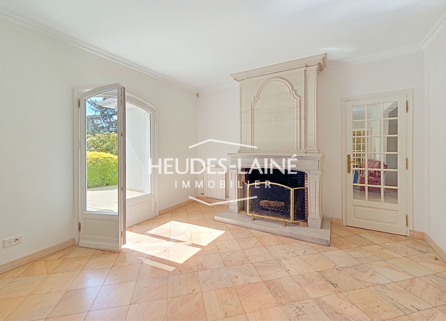 Photo 6 — HEUDES LAINE