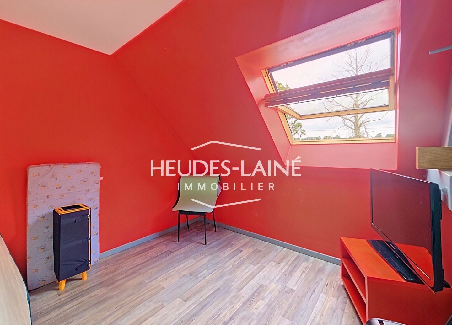 Photo 17 — HEUDES LAINE
