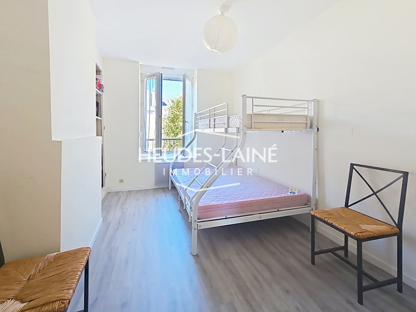 Photo 6 — HEUDES LAINE