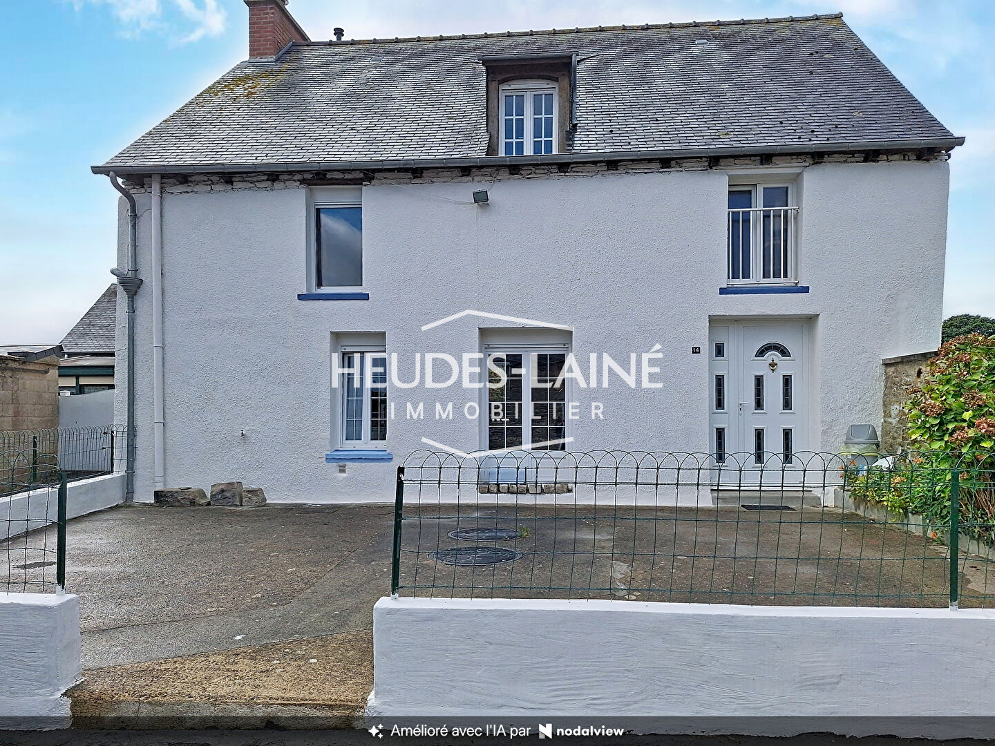 Photo 2 — HEUDES LAINE