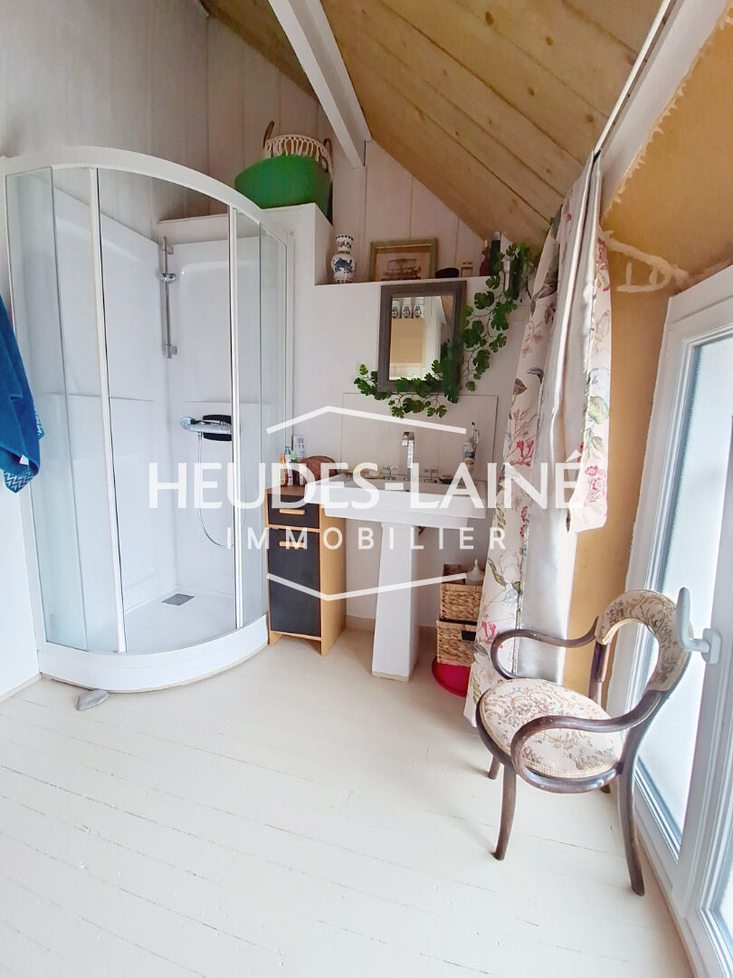 Photo 9 — HEUDES LAINE