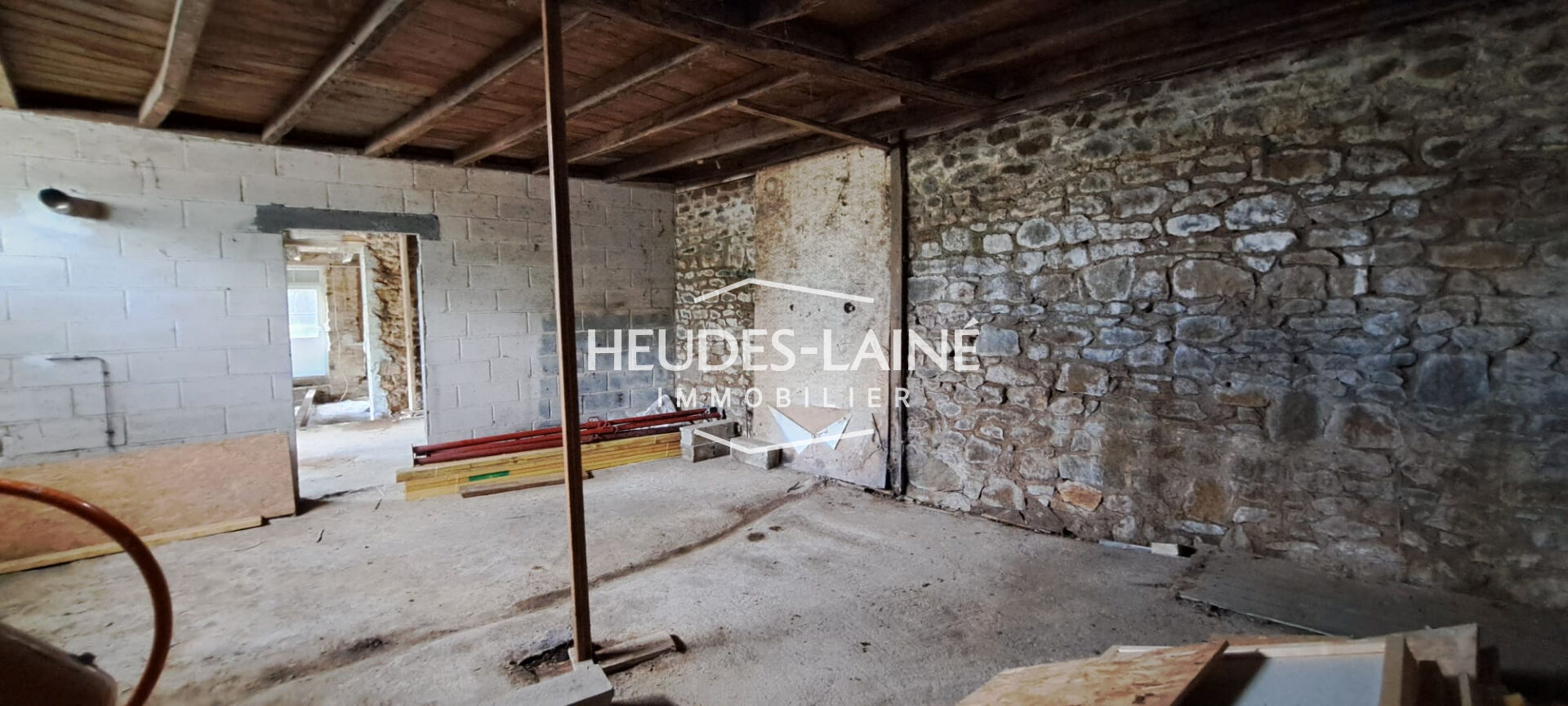 Photo 4 — HEUDES LAINE