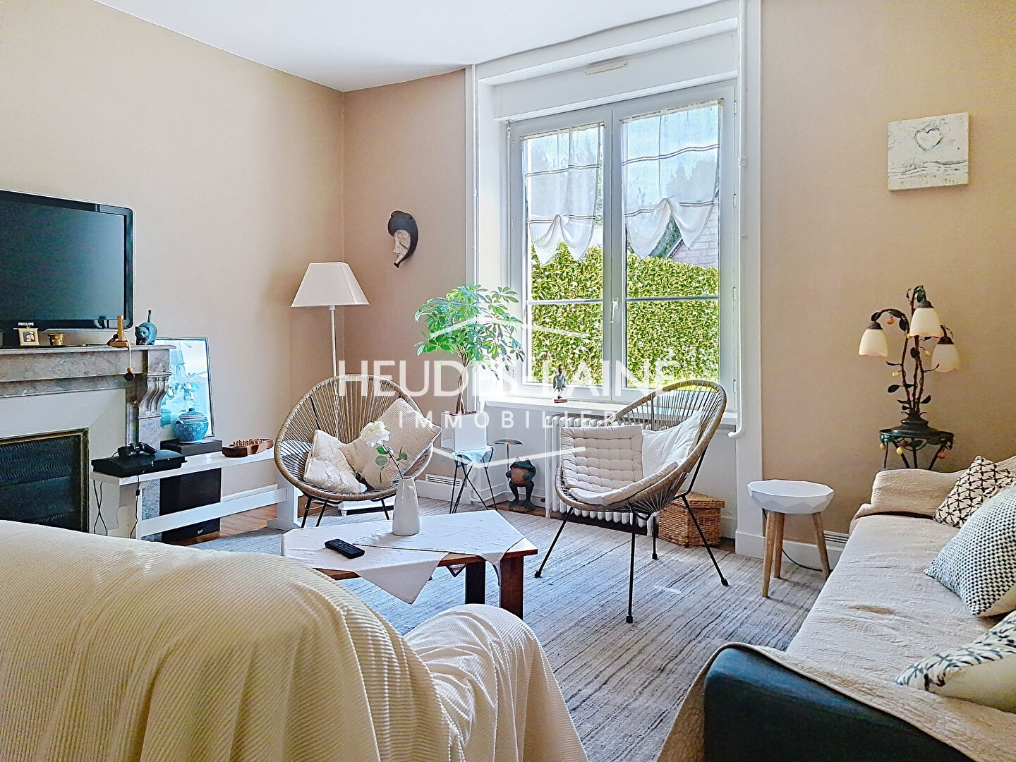 Photo 2 — HEUDES LAINE