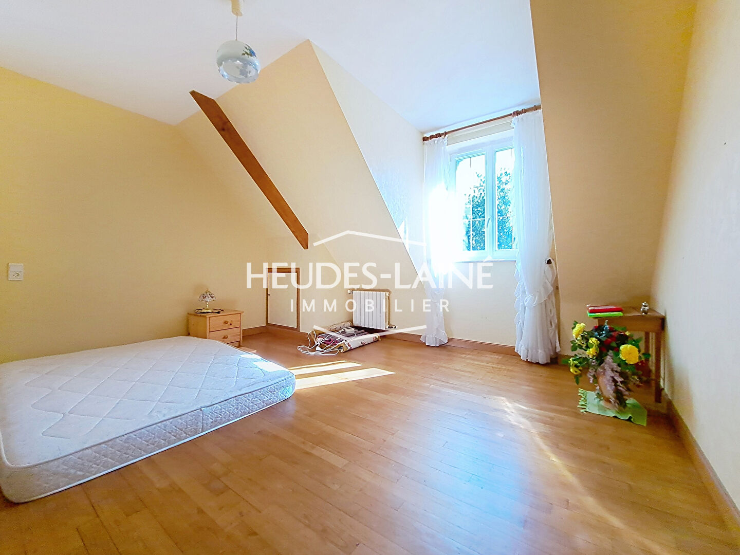 Photo 8 — HEUDES LAINE