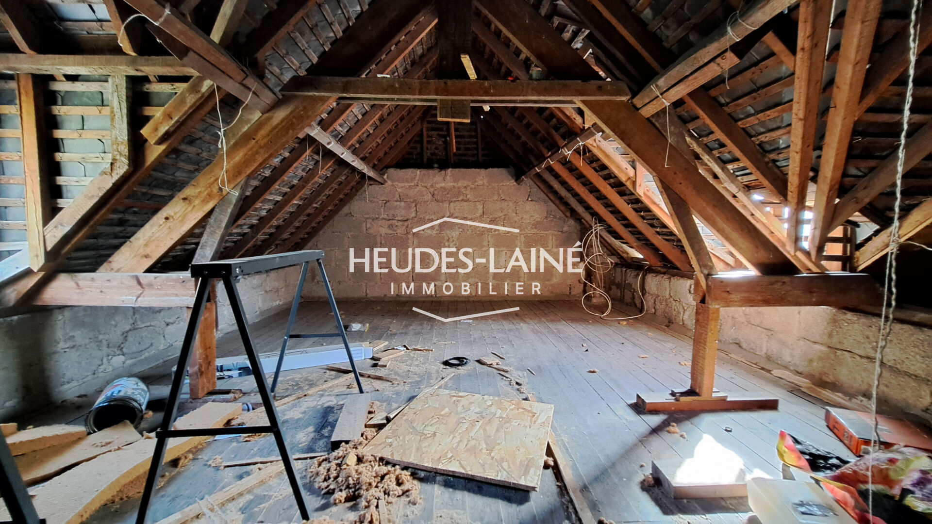 Photo 8 — HEUDES LAINE