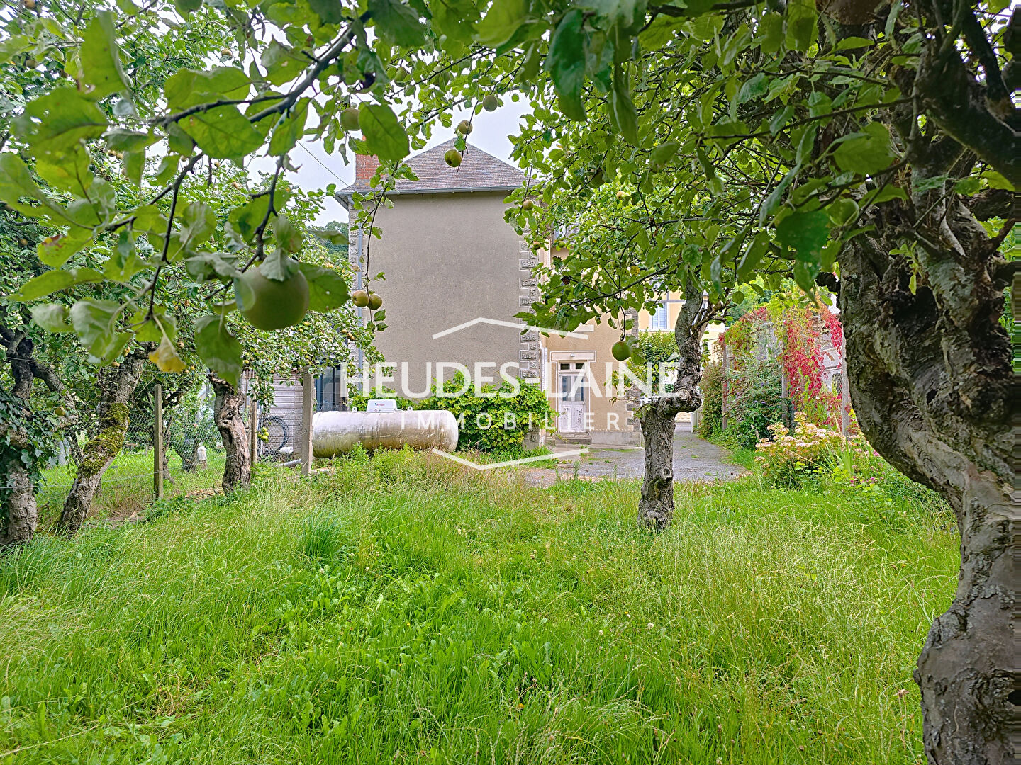 Photo 3 — HEUDES LAINE