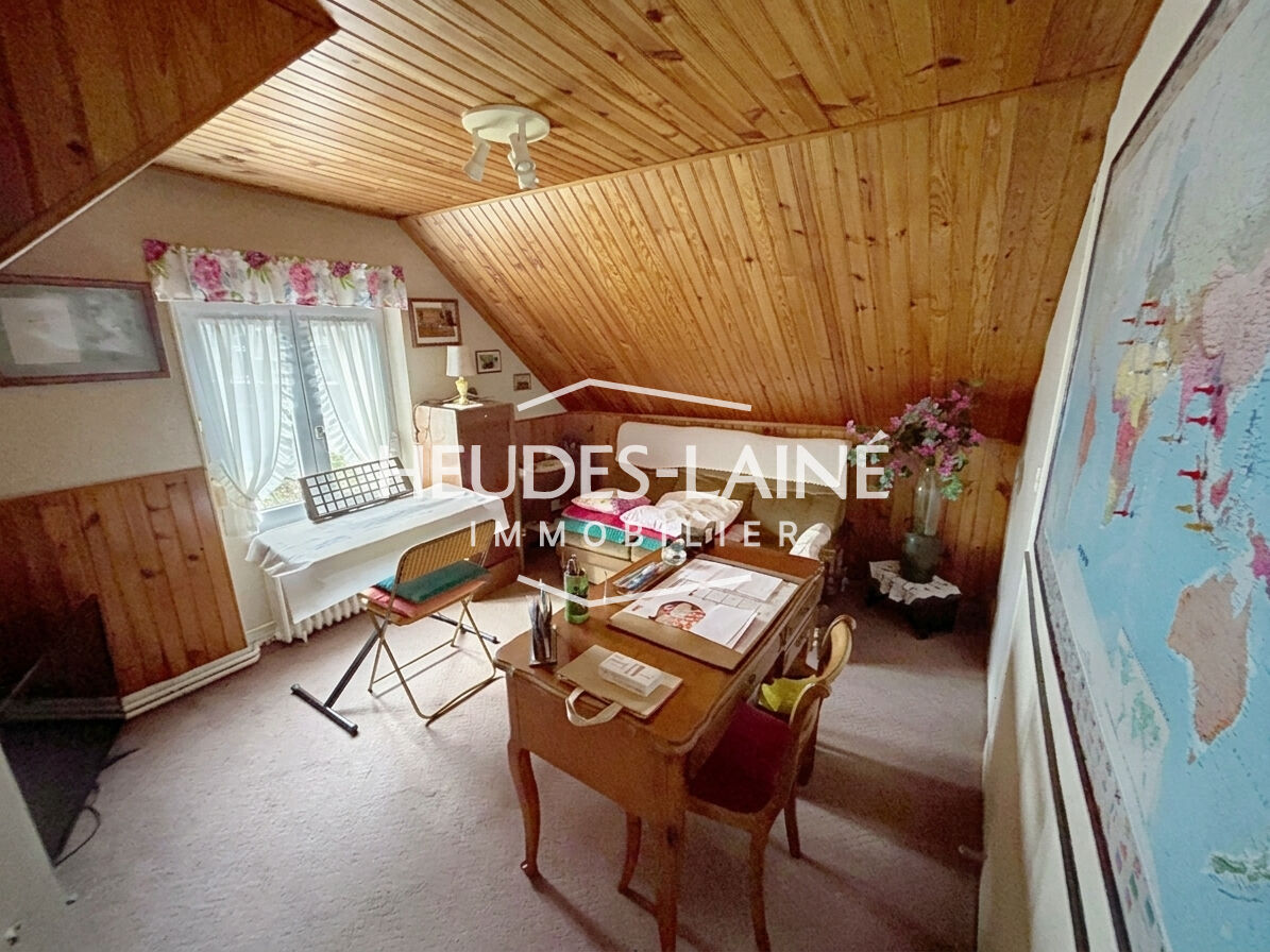 Photo 9 — HEUDES LAINE
