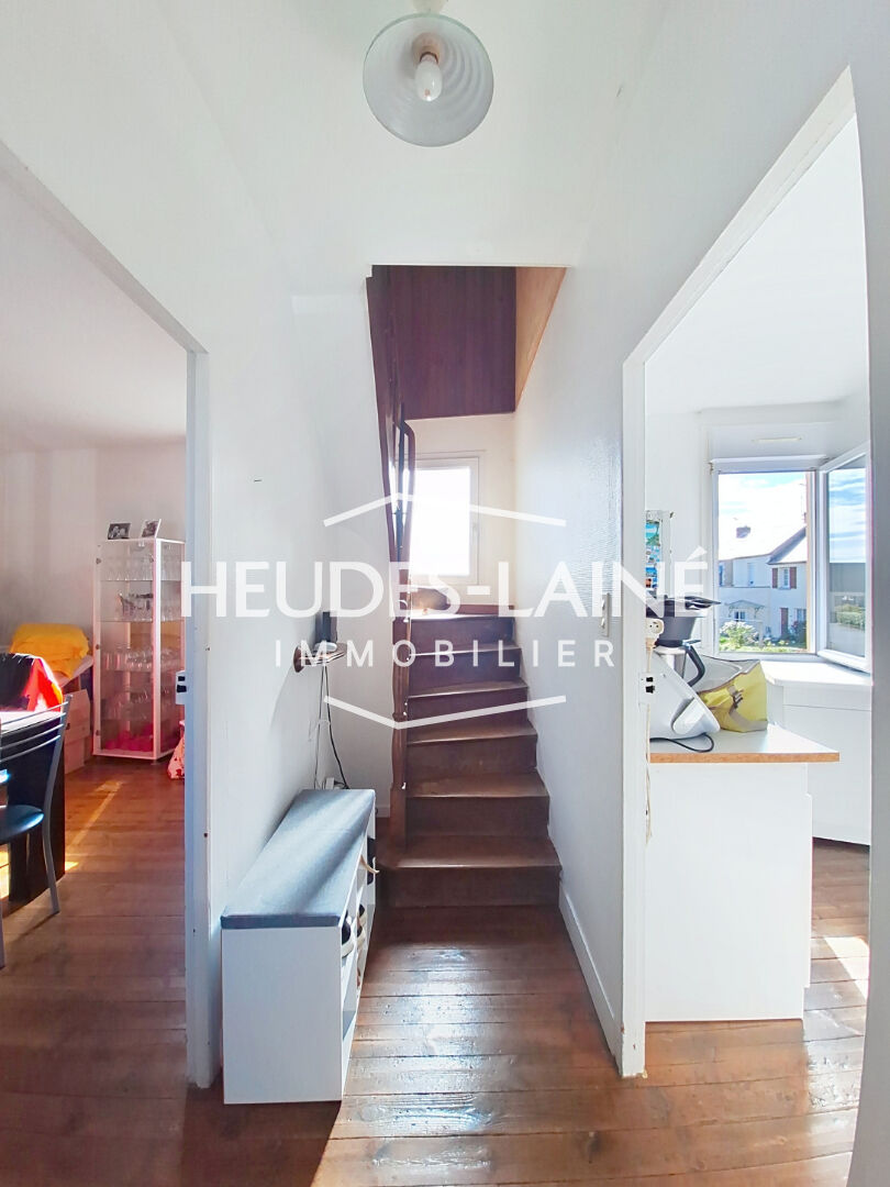 Photo 2 — HEUDES LAINE