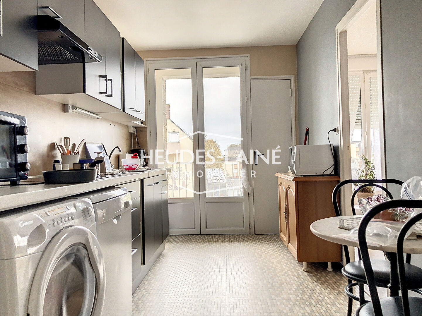 Photo 2 — HEUDES LAINE