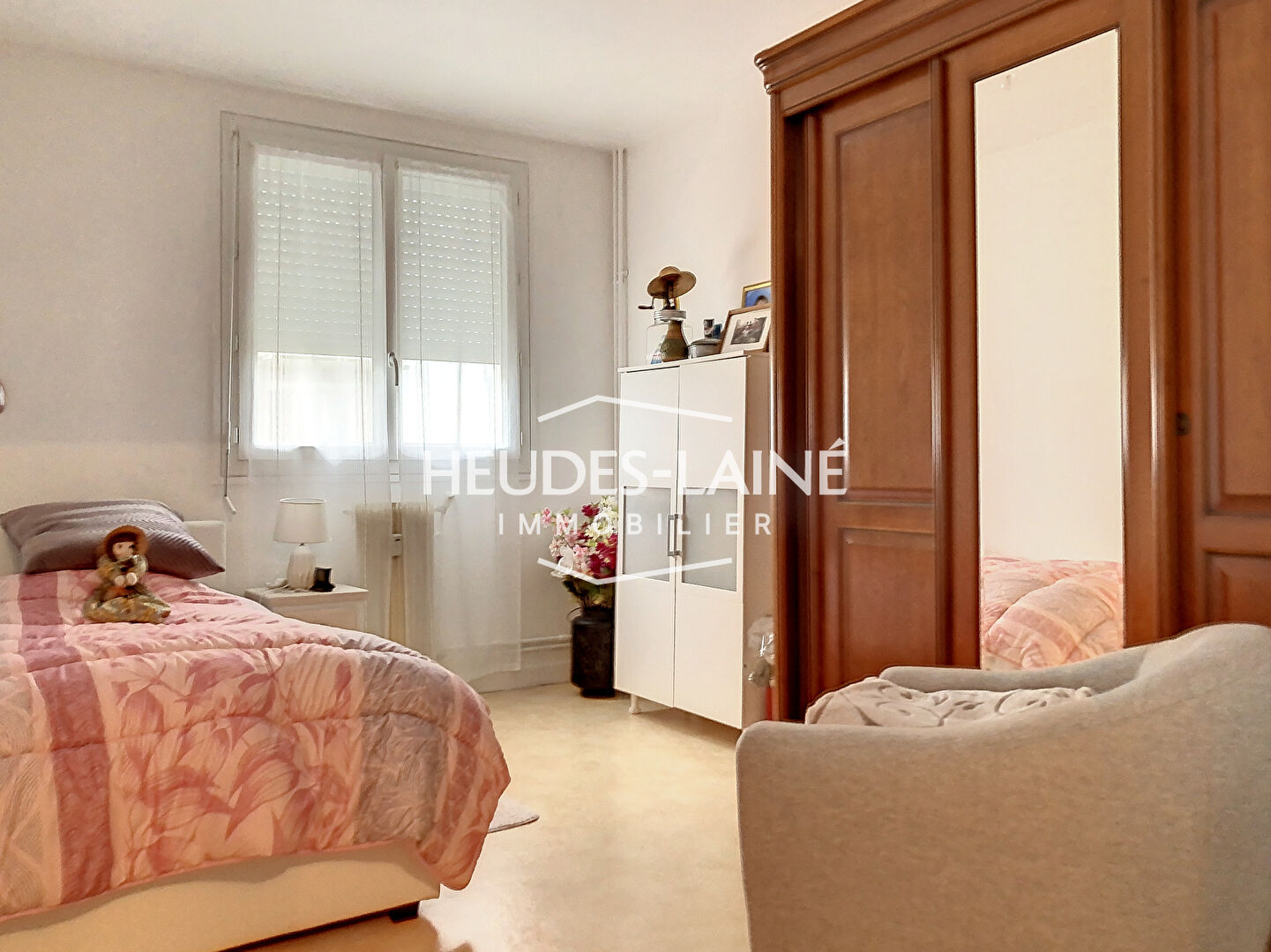Photo 6 — HEUDES LAINE
