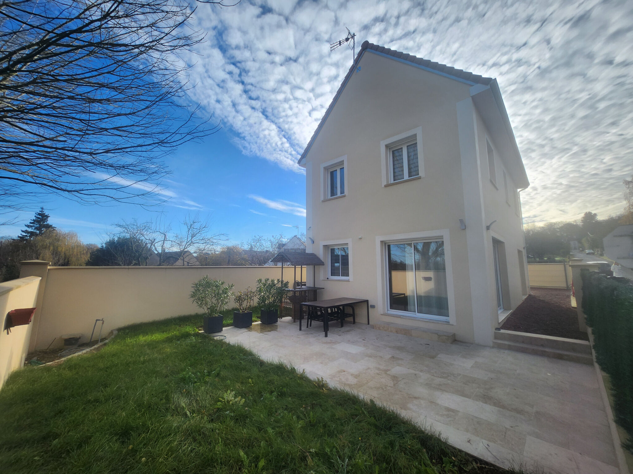 Photo 2 — LA QUEUE LEZ YVELINES IMMOBILIER