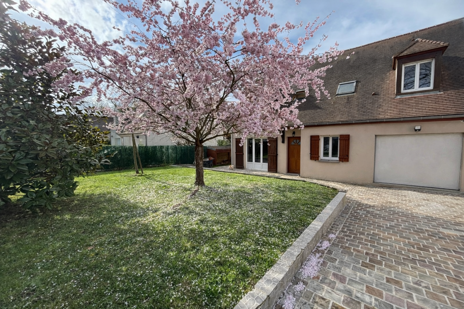Photo 2 — LA QUEUE LEZ YVELINES IMMOBILIER